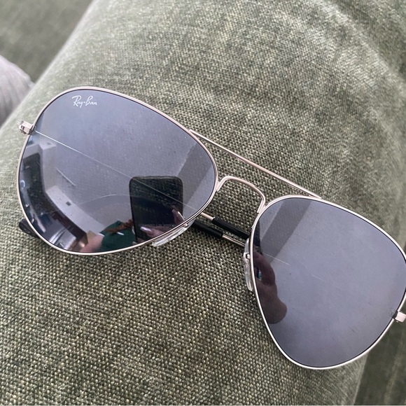 Ray-Ban Aviator Mirror - Picture 5 of 6